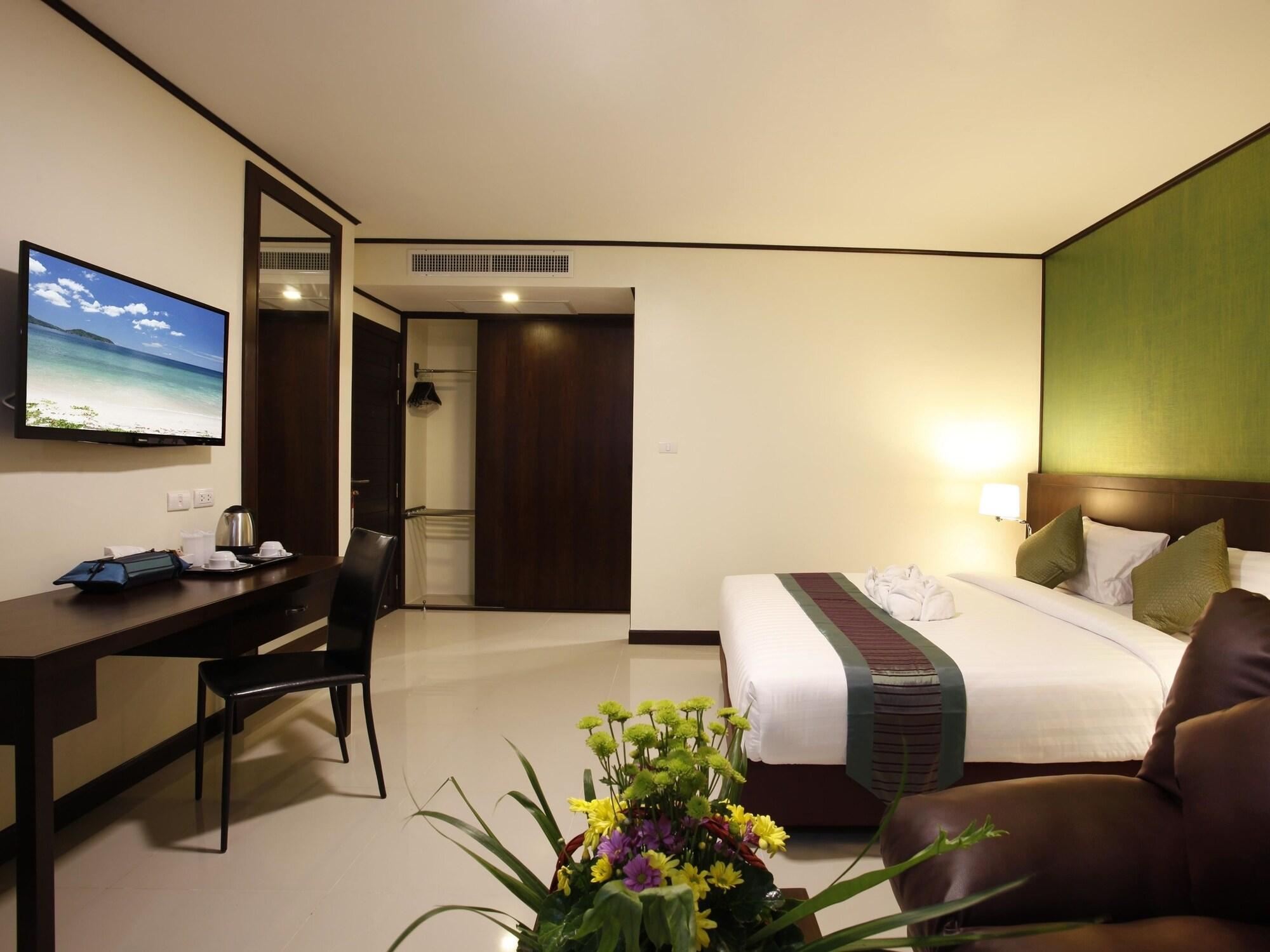 Orchid Resortel Patong Bagian luar foto