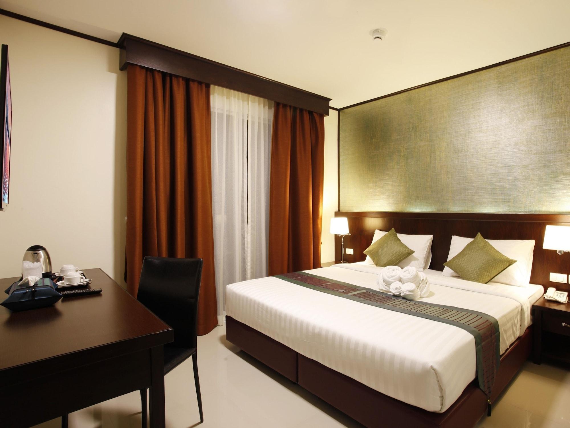 Orchid Resortel Patong Bagian luar foto