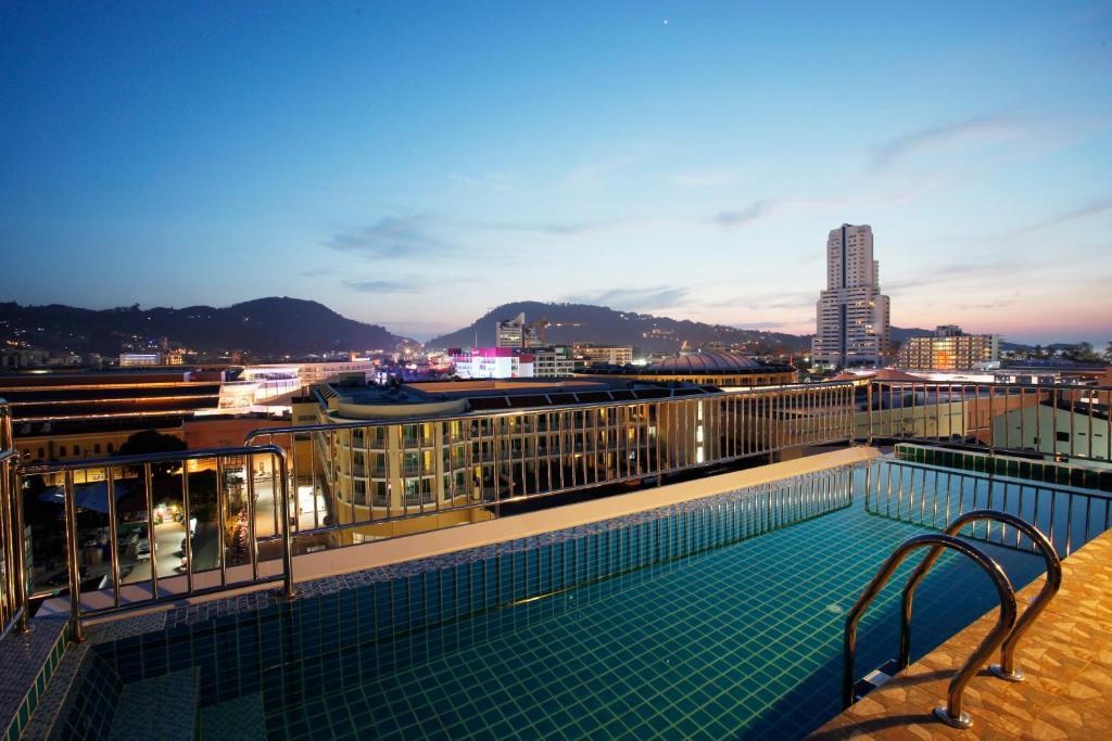 Orchid Resortel Patong Bagian luar foto